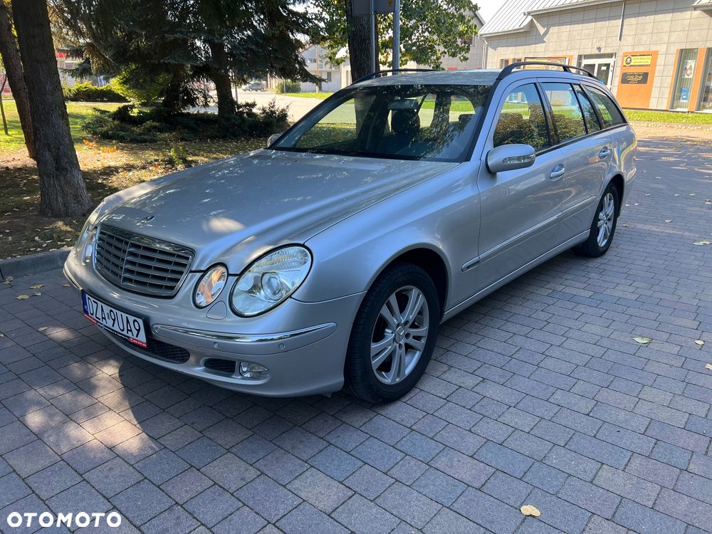 Mercedes-Benz Klasa E 320 4-Matic T Elegance - 4