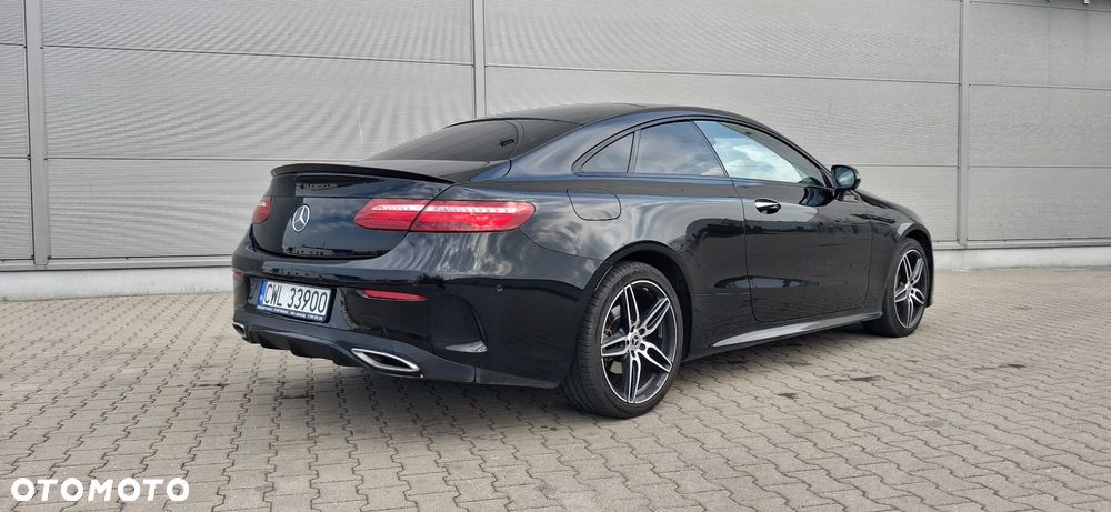 Mercedes-Benz Klasa E 220 d 4Matic 9G-TRONIC AMG Line - 10