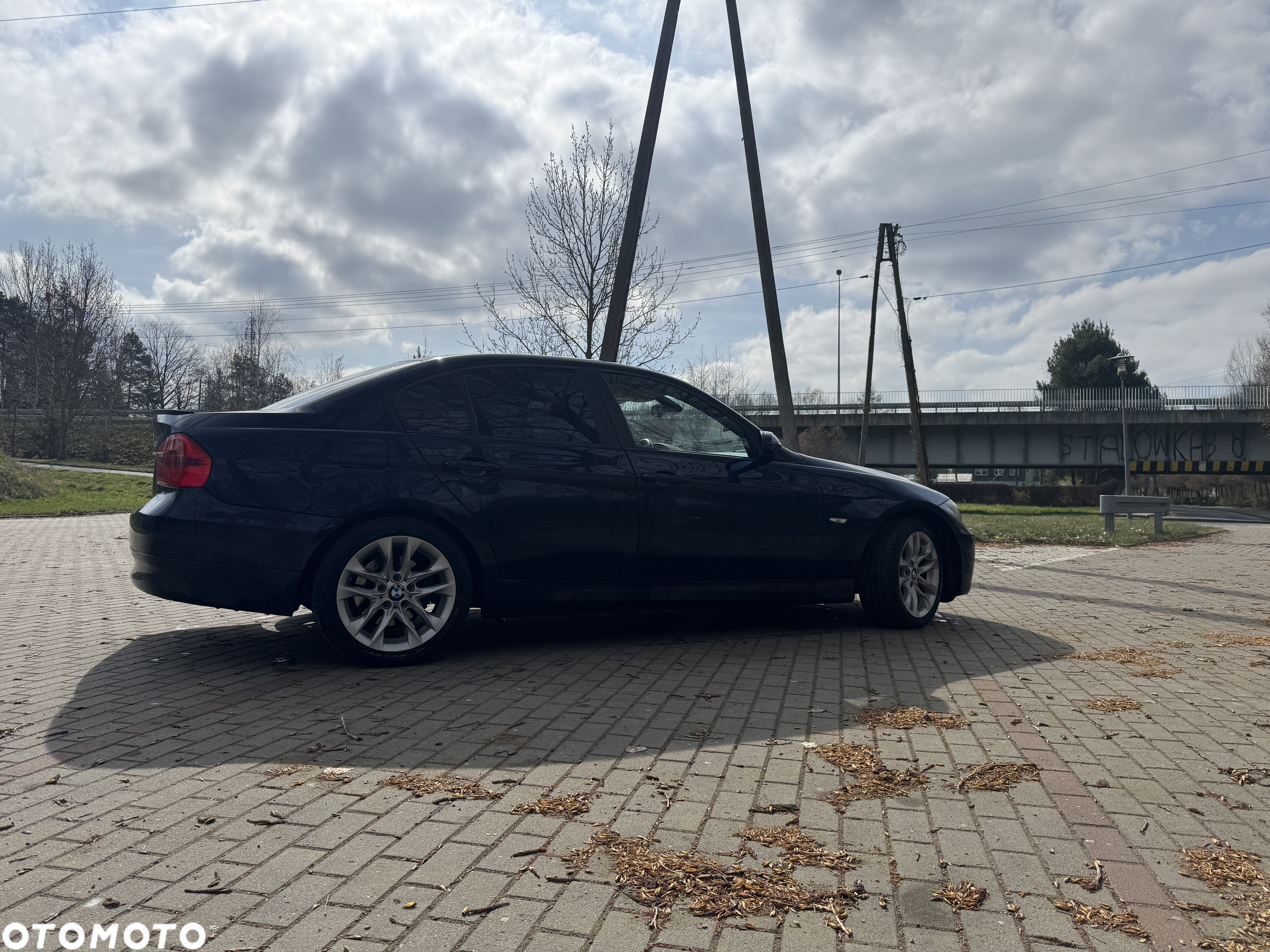 BMW Seria 3 320i - 5