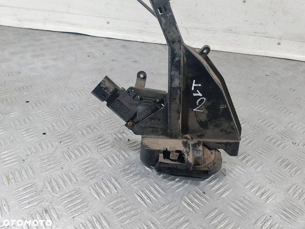 ZAMEK DRZWI LEWY TYŁ GEELY MK 1805297  CF-6205100 - 1