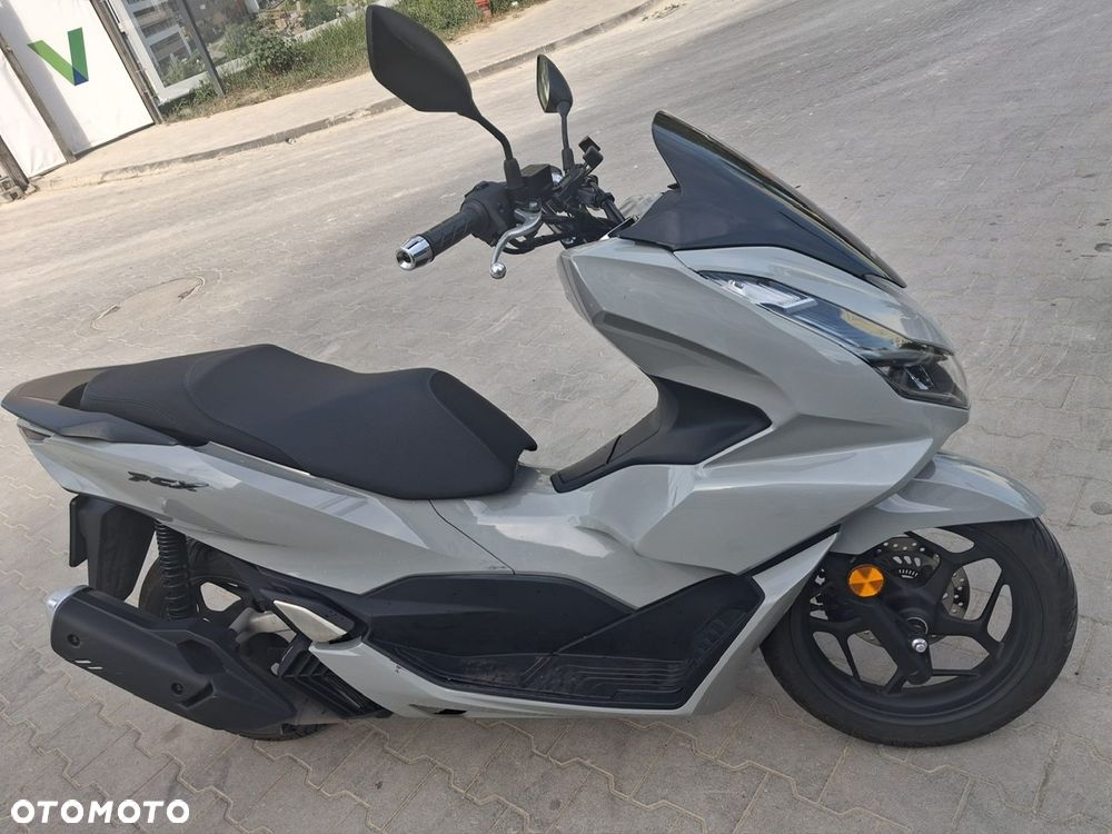 Honda PCX - 1