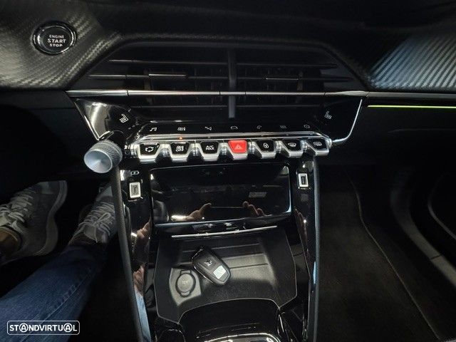 Peugeot 2008 1.5 BlueHDi GT EAT8 - 21