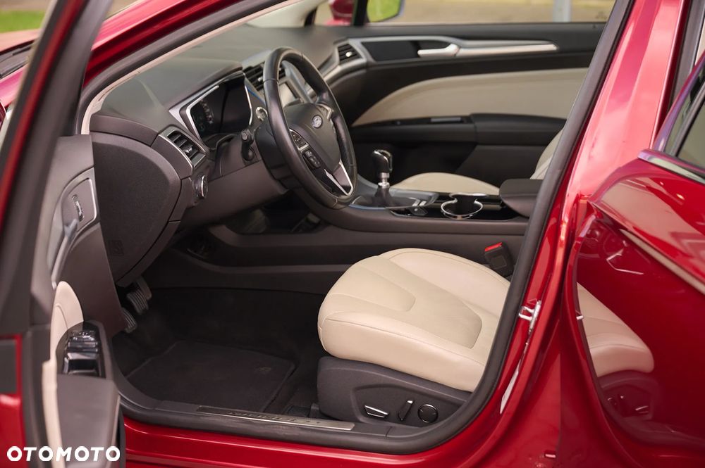 Ford Mondeo Vignale 2.0 TDCi - 28
