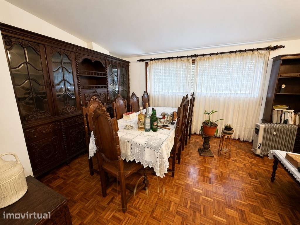T2 de 110 m² com Garagem Fechada, no Centro da Cidade e a 650m da P... - Grande imagem: 2/11