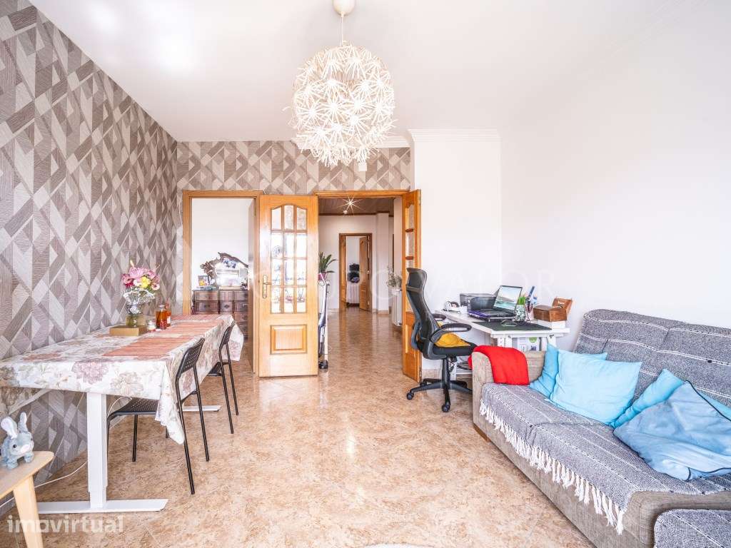 Apartamento T3 na Tapada das Mercês - Grande imagem: 5/16
