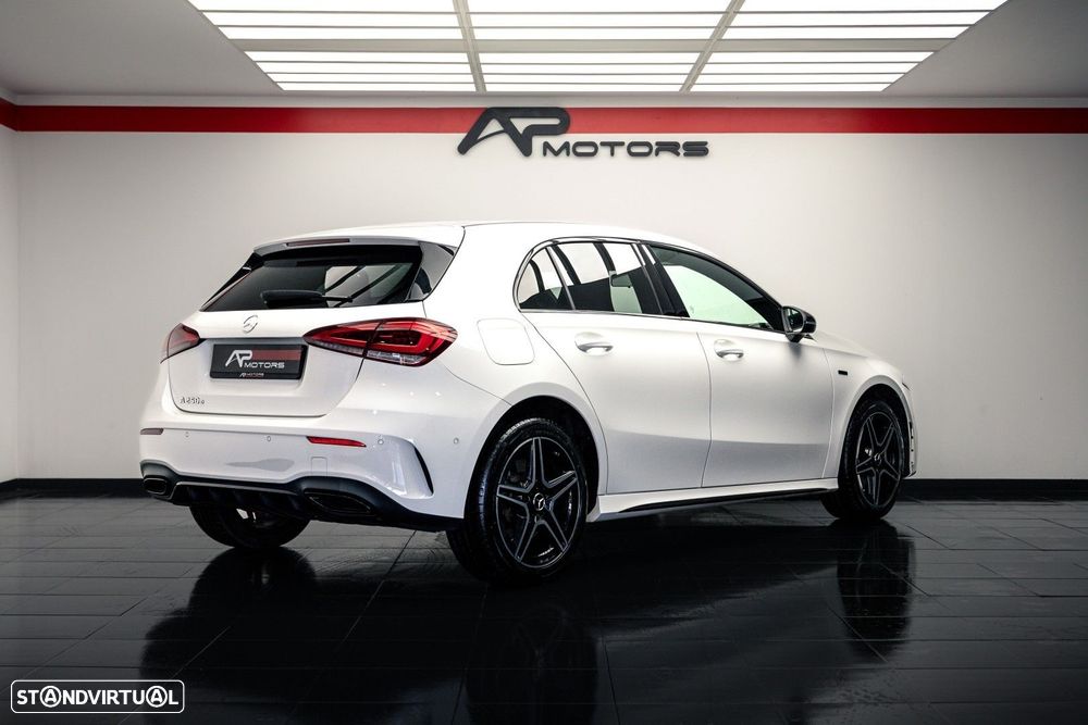 Mercedes-Benz A 250 e AMG Line - 12