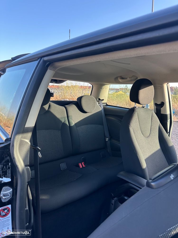 MINI 3 Portas One - 10