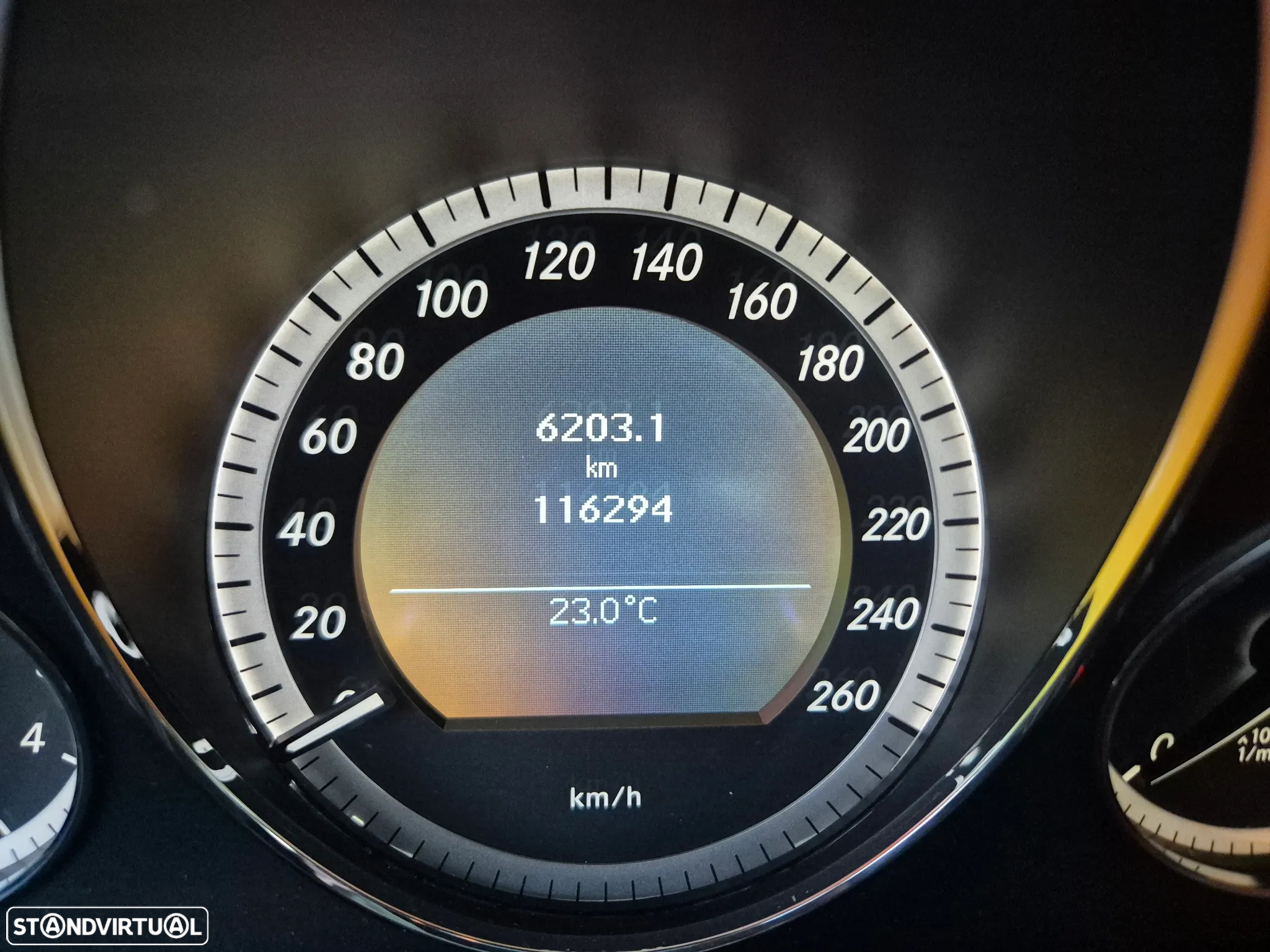 Mercedes-Benz E 250 CDi Avantgarde BlueEfficiency - 18