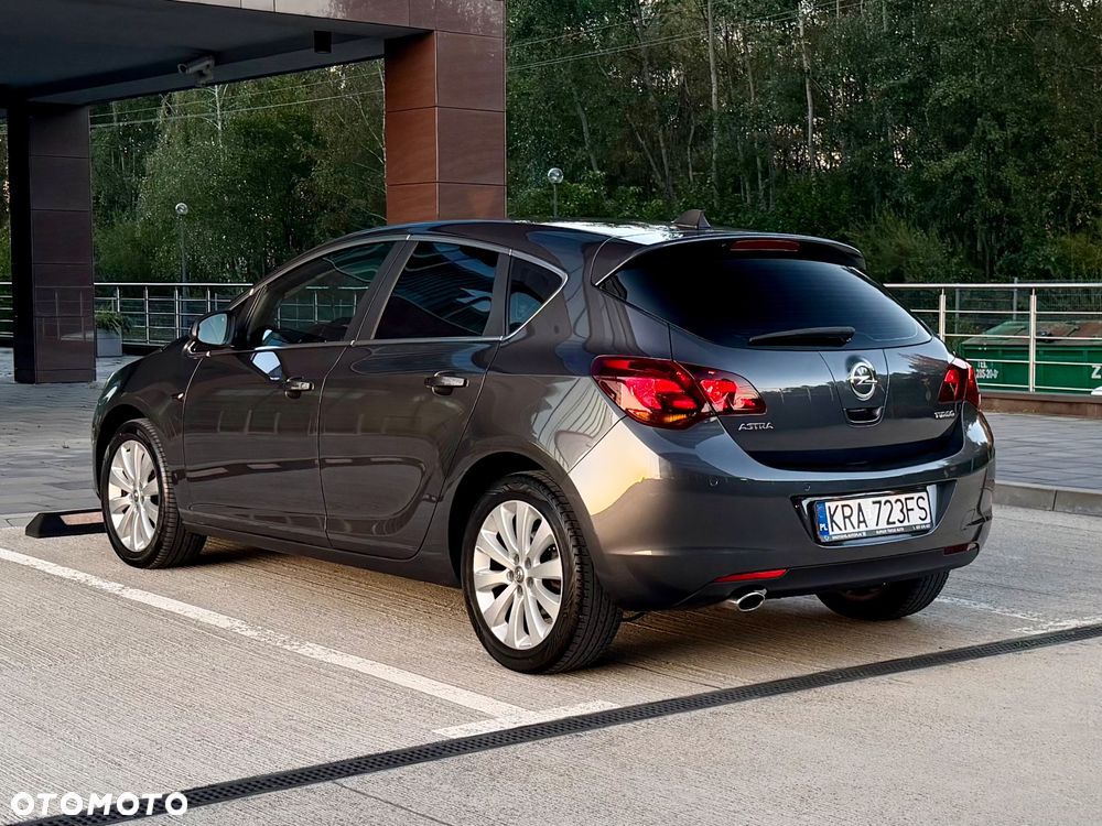 Opel Astra - 16