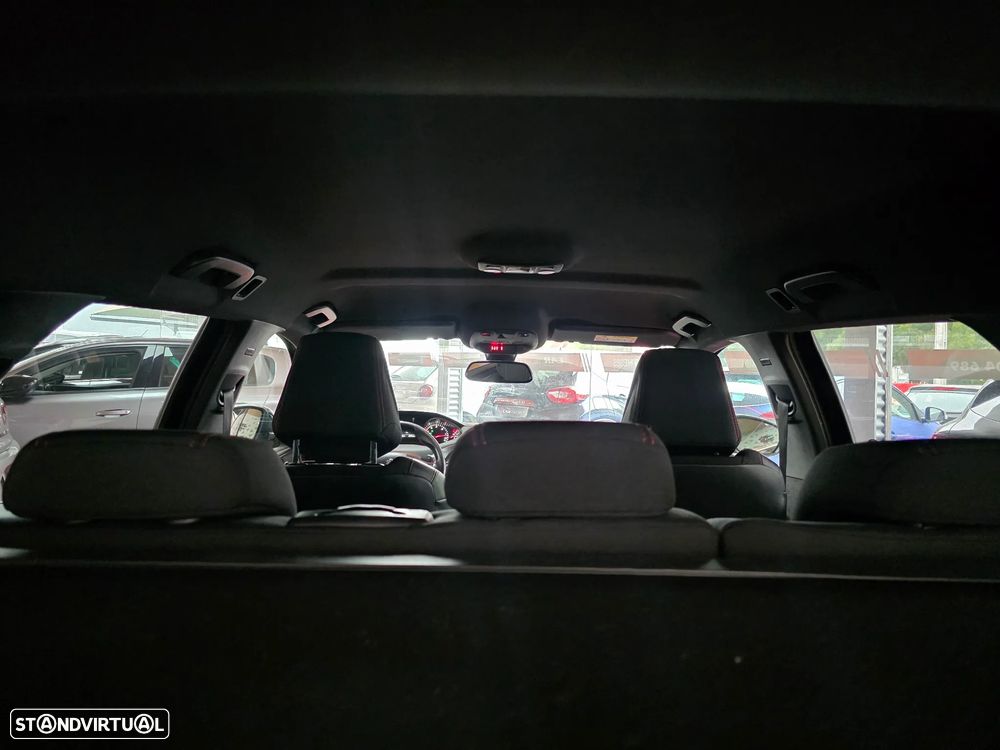 Peugeot 308 SW 1.5 BlueHDi GT Line EAT8 - 32