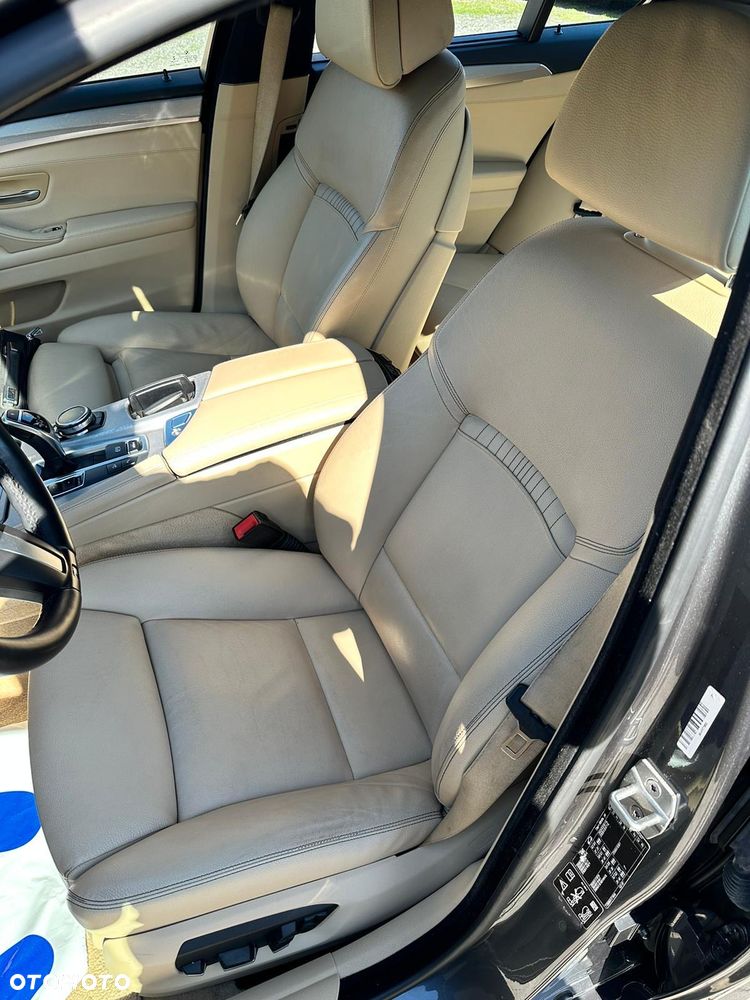 BMW Seria 5 530d xDrive - 30