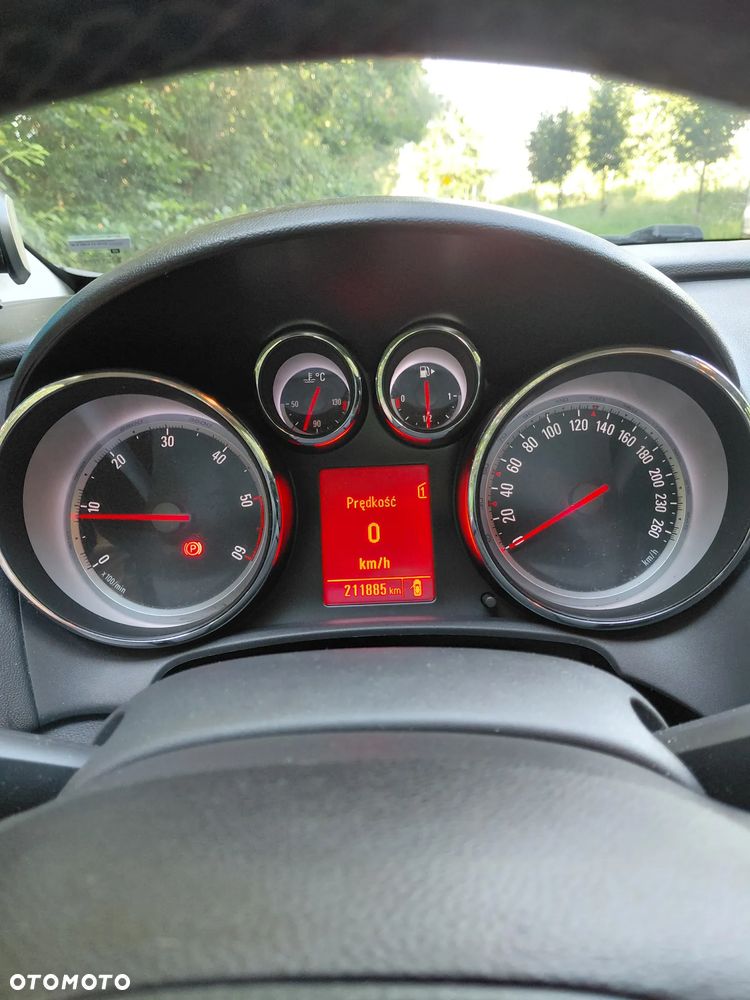 Opel Astra 1.7 CDTI DPF Cosmo - 21
