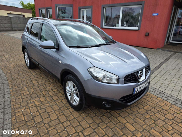 Nissan Qashqai+2