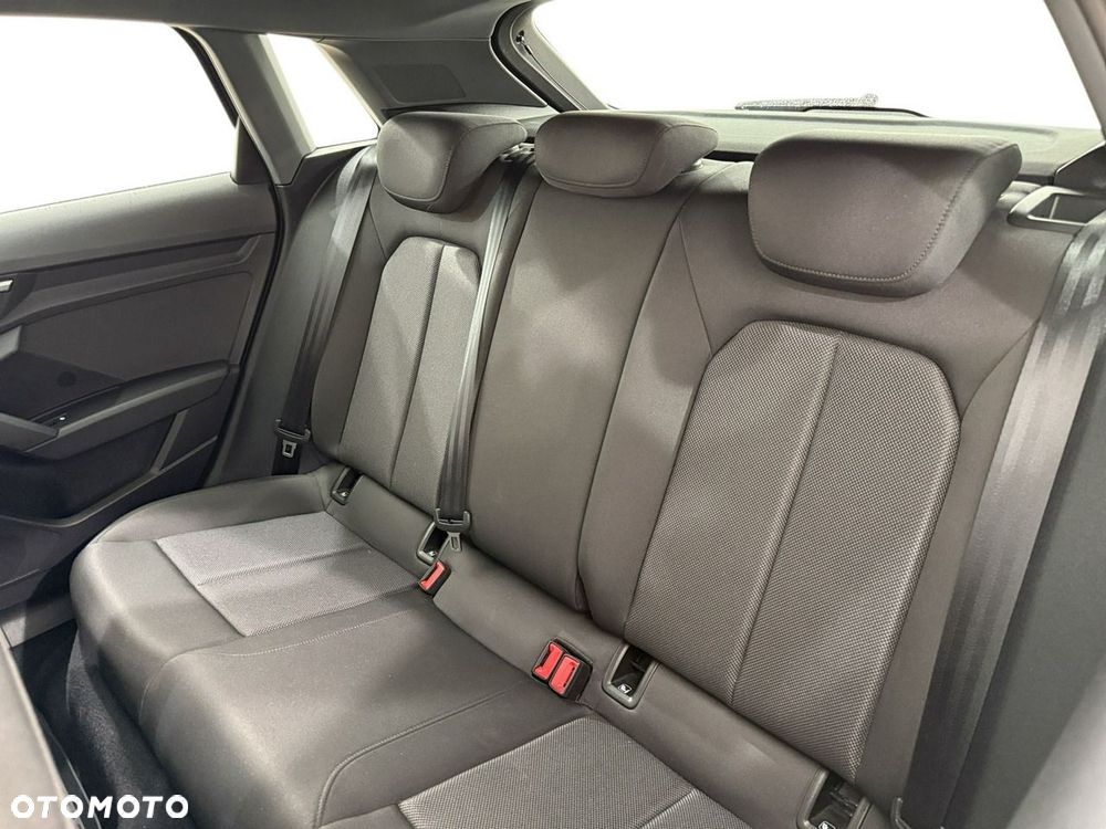 Audi A3 Sportback - 13