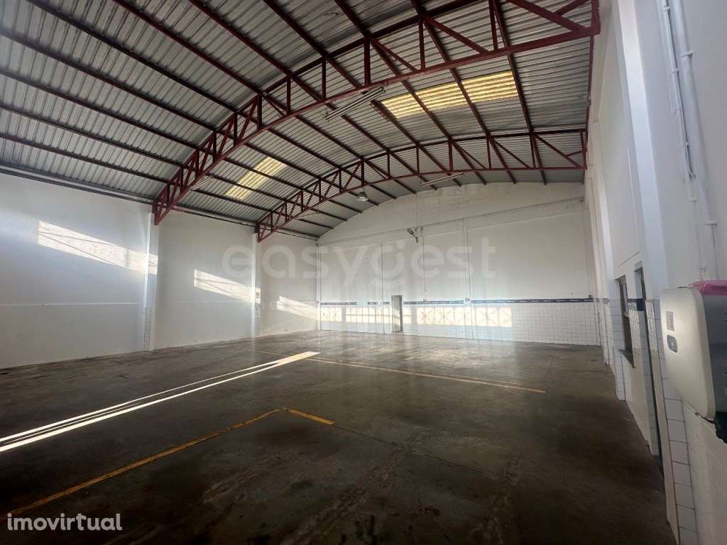 Armazém Com 627m² em Tornada Caldas da Rainha - Grande imagem: 3/15
