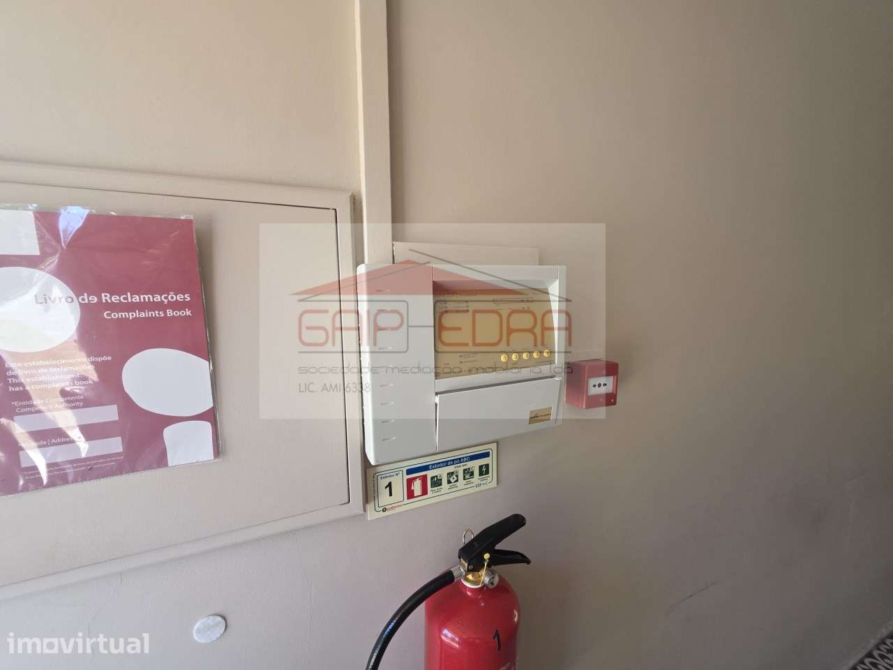Loja comercial para venda no Centro de Guimarães - Grande imagem: 5/14