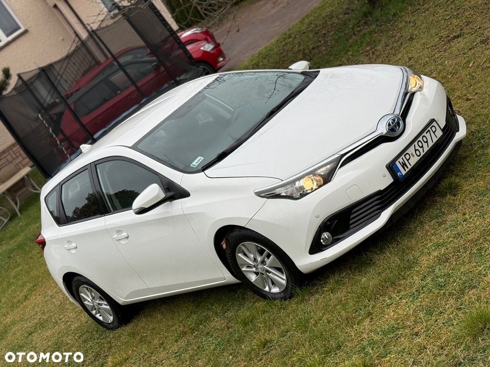 Toyota Auris 1.8 HSD Luna - 3