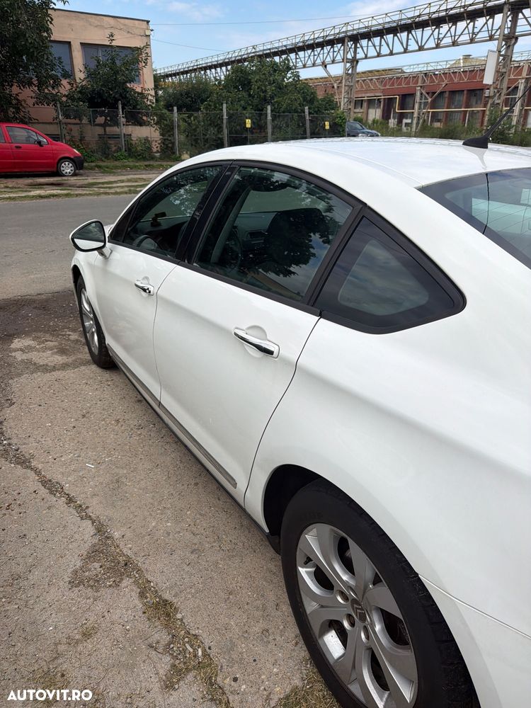 Citroën C5 2.0 HDI BVM6 H3+ Exclusive - 6