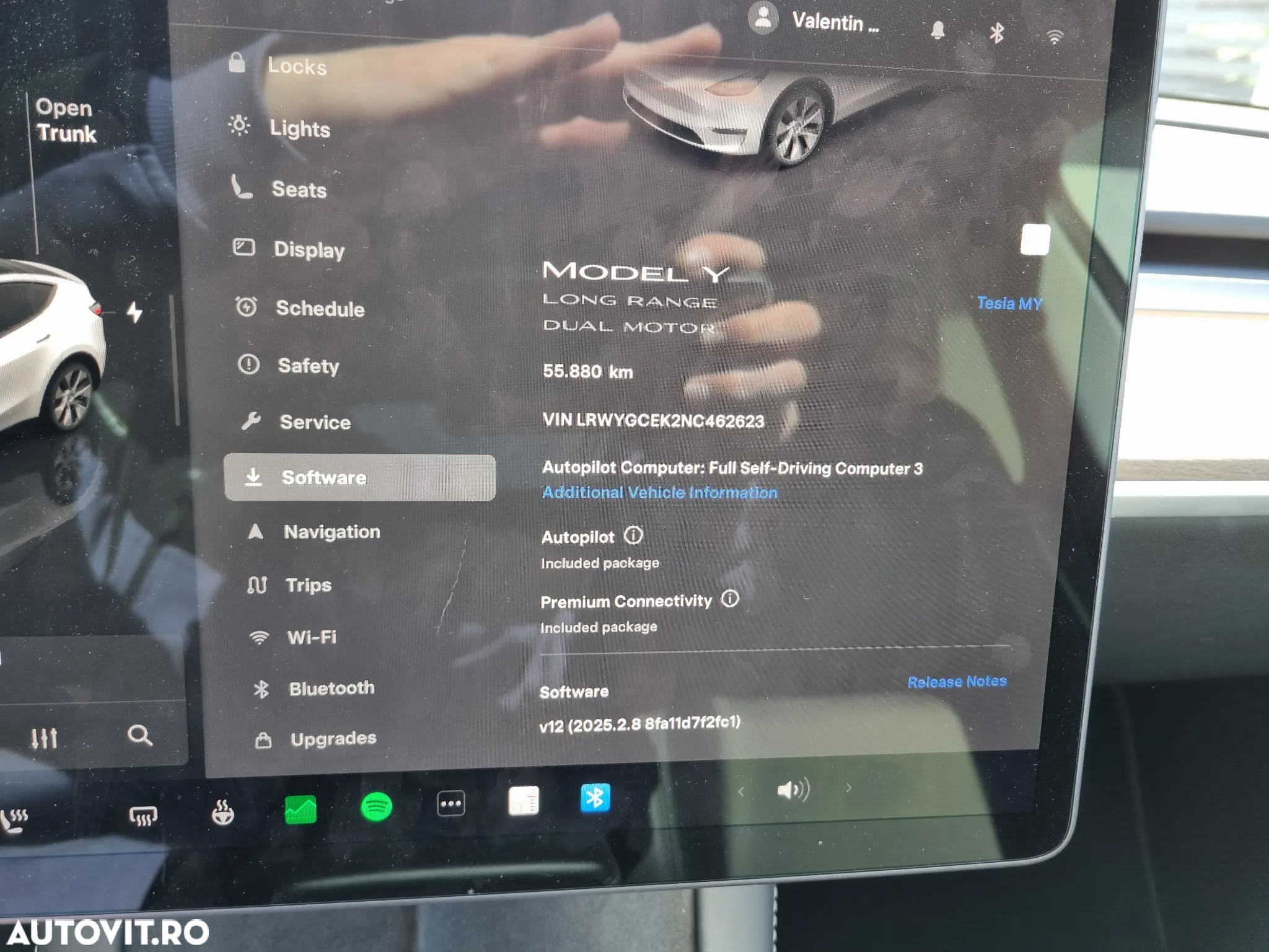 Tesla Model Y Long Range Dual Motor AWD - 13