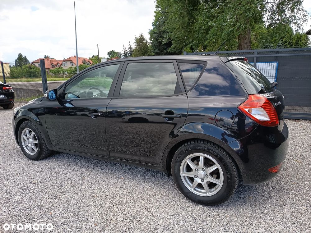 Kia Ceed 1.4 L Euro2012 - 6
