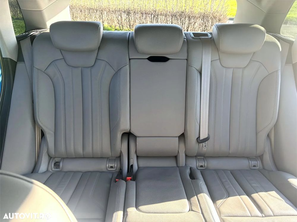 Audi Q5 2.0 TDI Quattro S tronic - 8