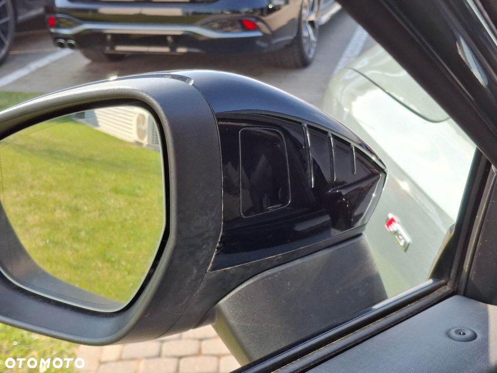 Audi Q3 Sportback - 16