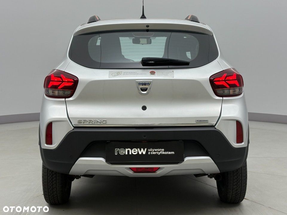 Dacia Spring - 4