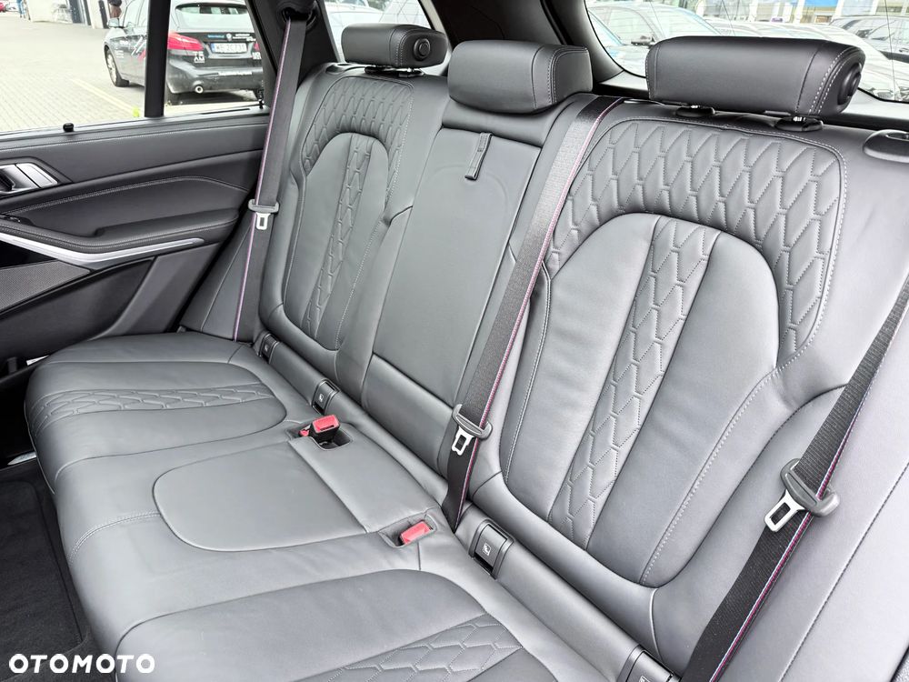 BMW X5 xDrive30d - 33