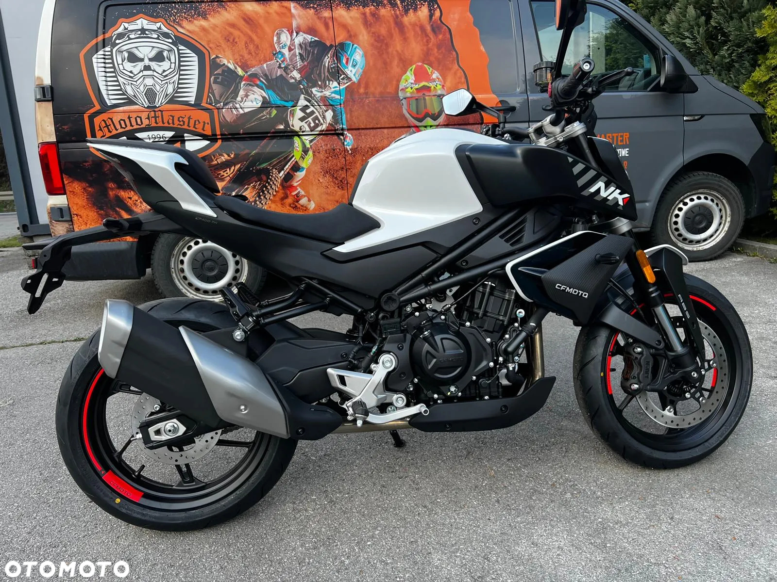 CFMoto NK - 16