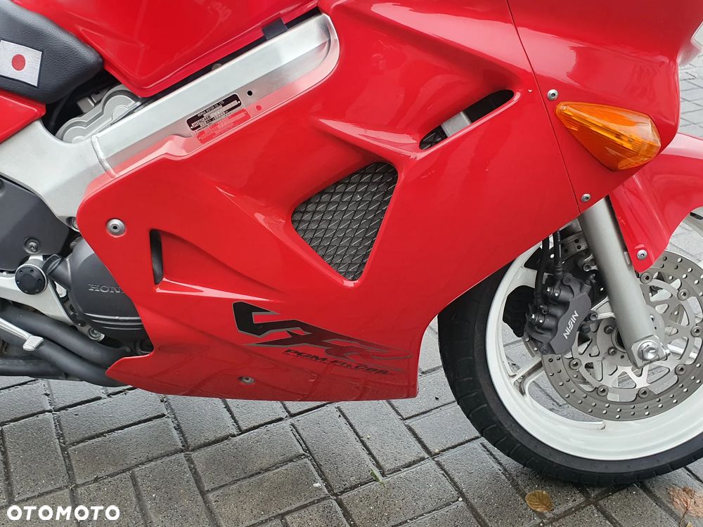 Honda VFR - 17