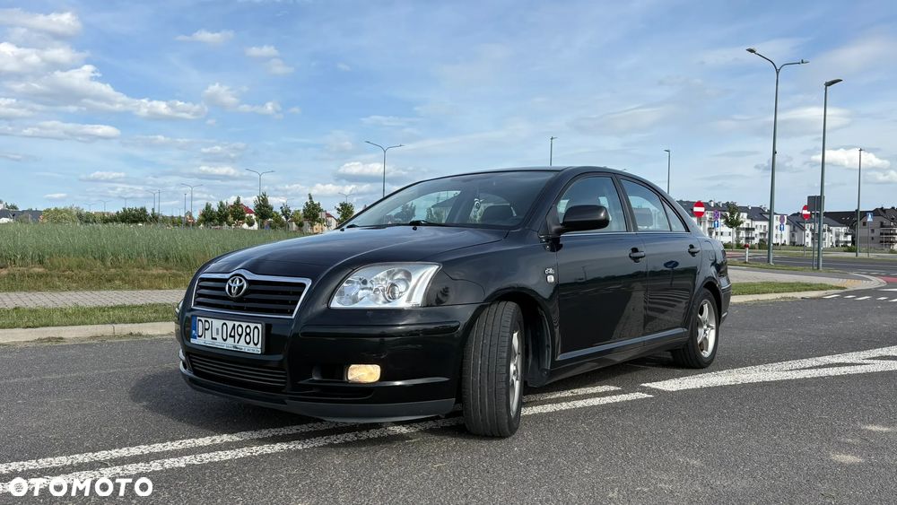 Toyota Avensis 2.0 D-4D - 1