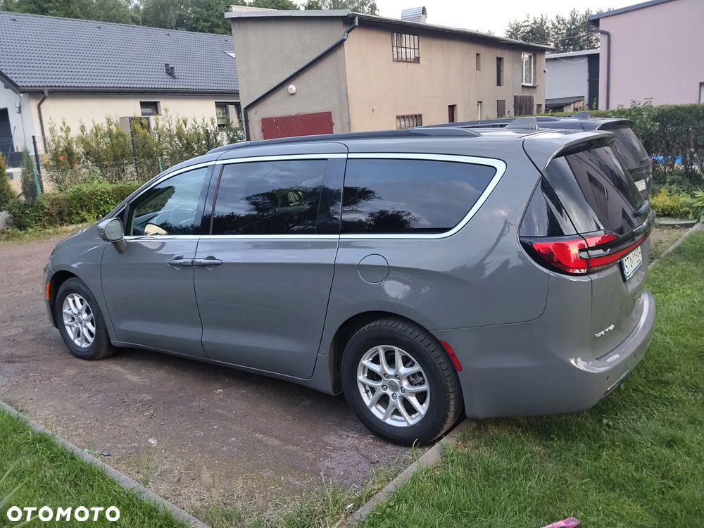 Chrysler Pacifica - 3