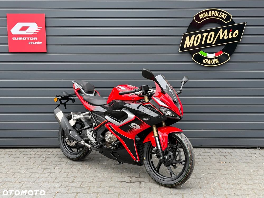 QJMOTOR SRK 125R - 6