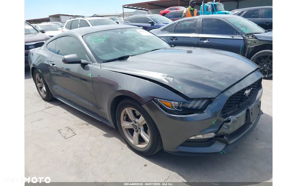 Ford Mustang - 2