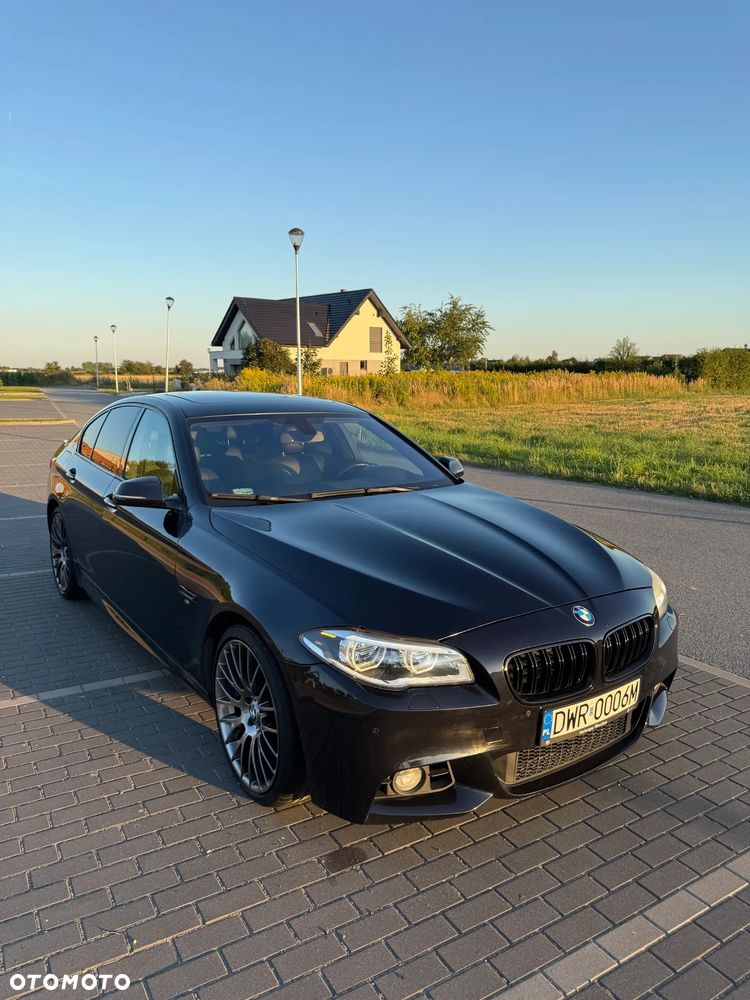 BMW Seria 5 530d xDrive Sport-Aut - 2