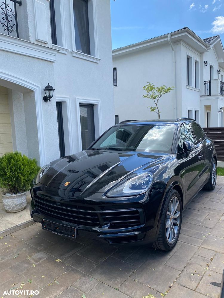 PORSCHE Cayenne 2022 — imagine 4