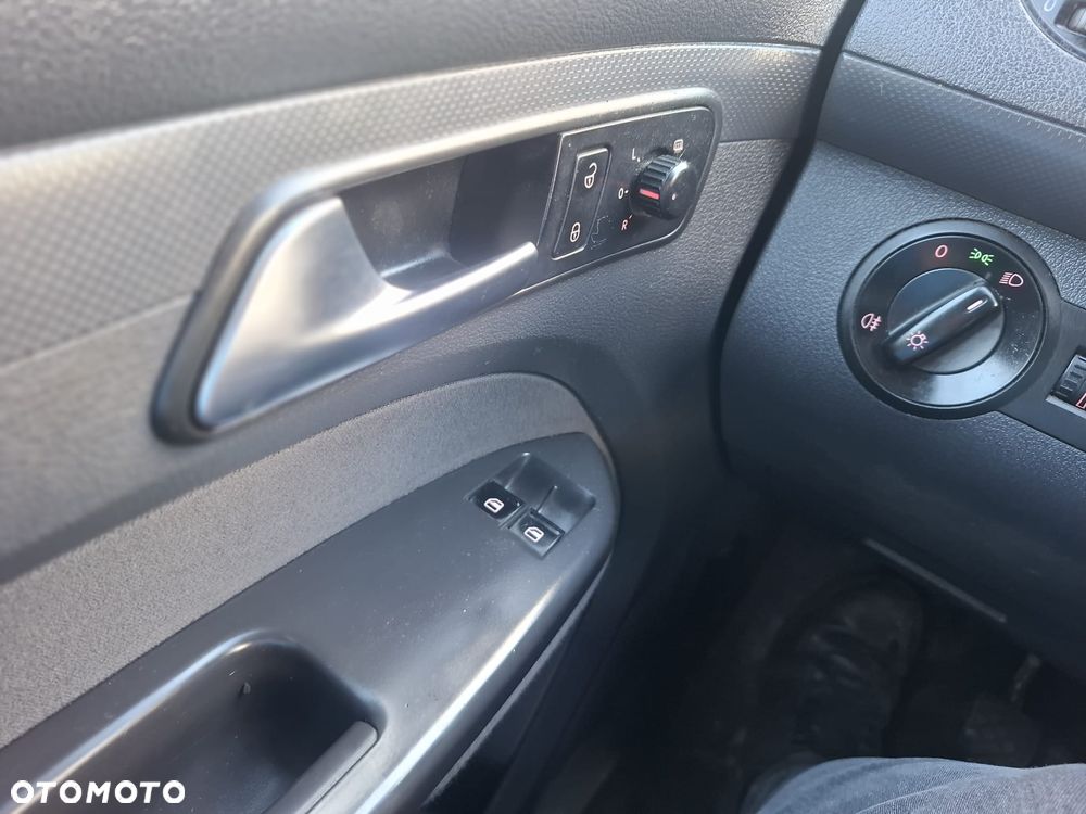 Volkswagen Caddy Trendline - 21