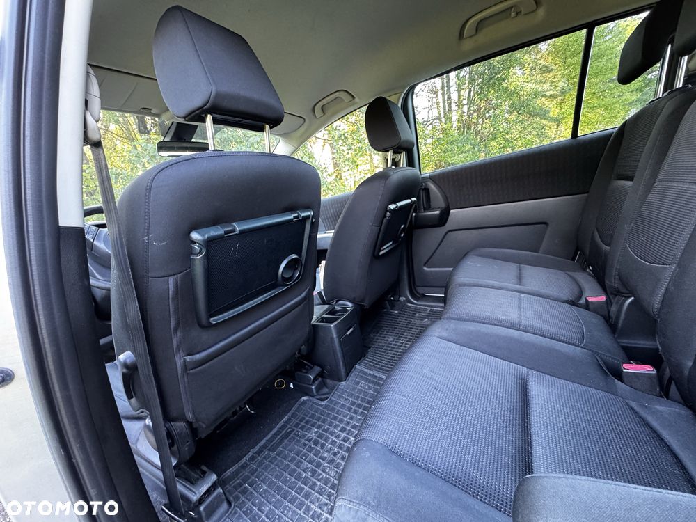Mazda 5 - 5