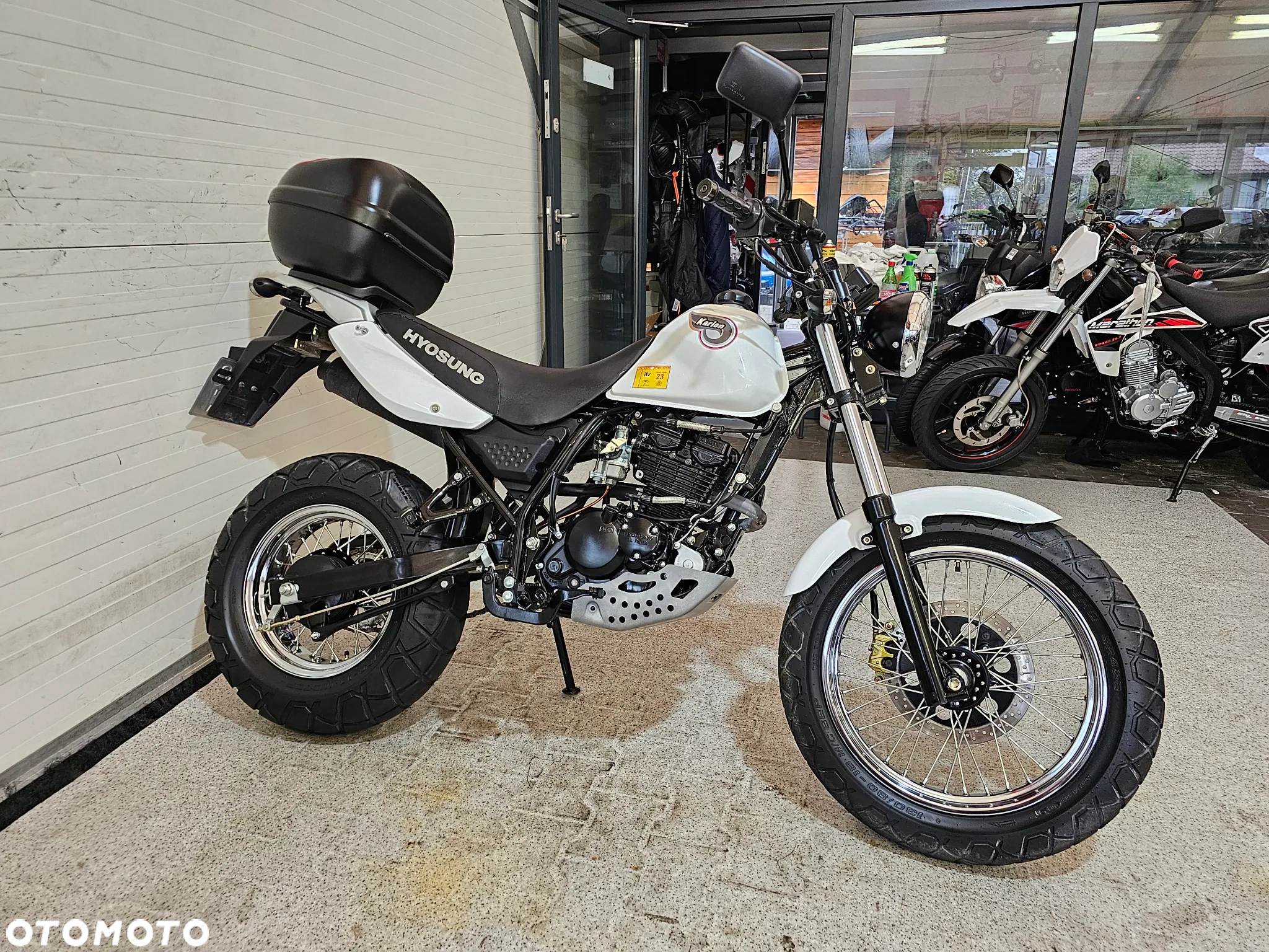Hyosung Inny - 13