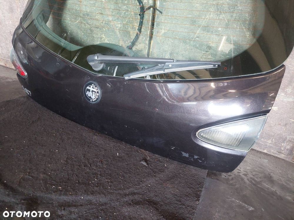 KOMPLETNY TYŁ KLAPA BAGAŻNIKA ZDERZAK TYŁ LAMPY ALFA ROMEO 147 I 821/A - 13