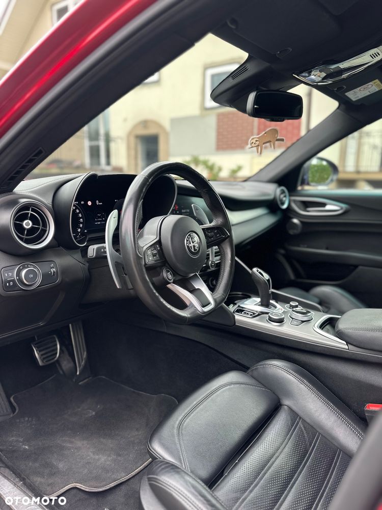 Alfa Romeo Giulia 2.0 Turbo Veloce Q4 - 6
