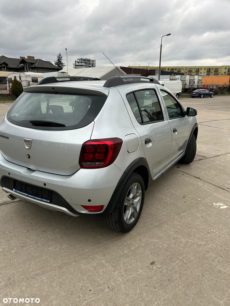 Dacia Sandero Stepway 0.9 TCe Laureate S&S - 6