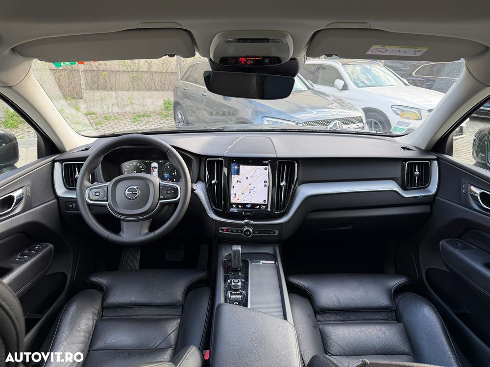 Volvo XC 60 B4 D Geartronic Momentum Pro - 15