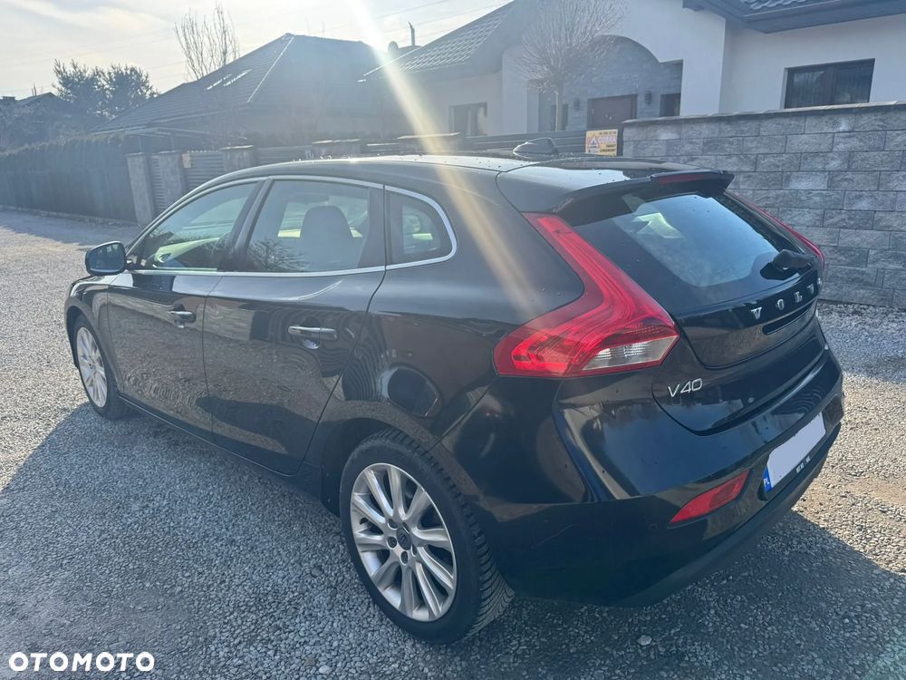Volvo V40 D2 - 4