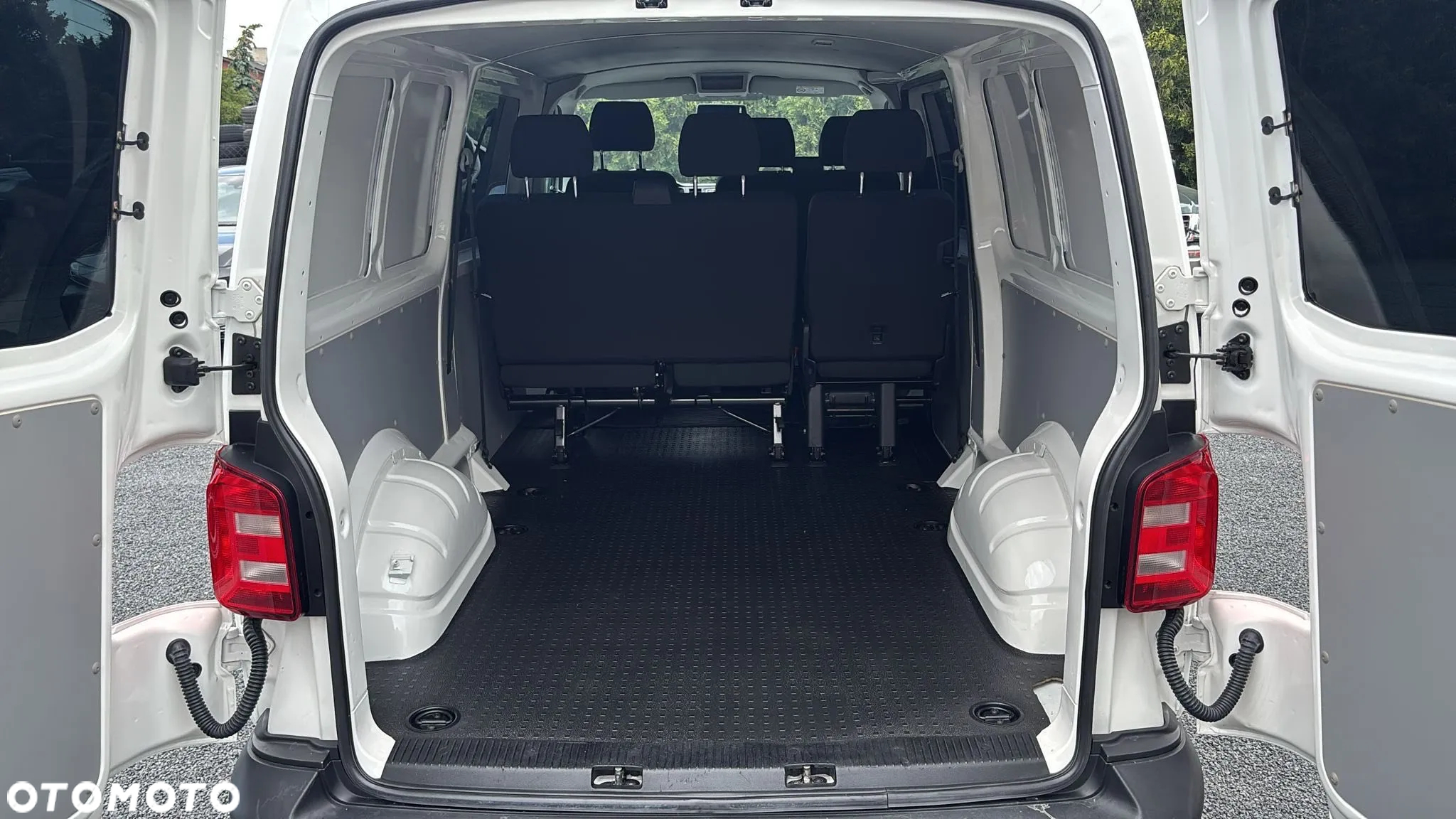 Volkswagen Transporter T6 TDI L2H1 Mixt - 6