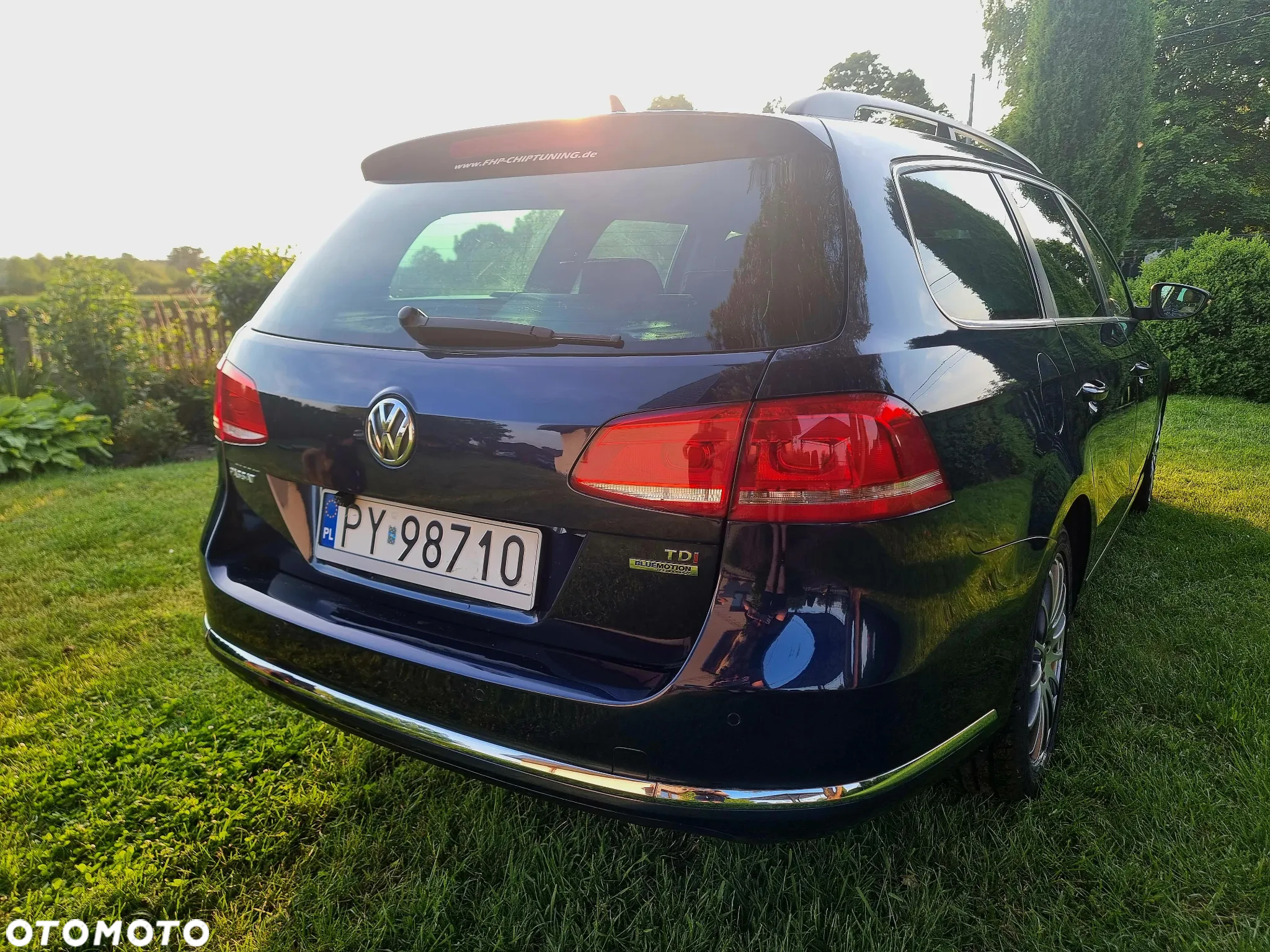 Volkswagen Passat 1.6 TDI DPF BlueMot Highline - 10