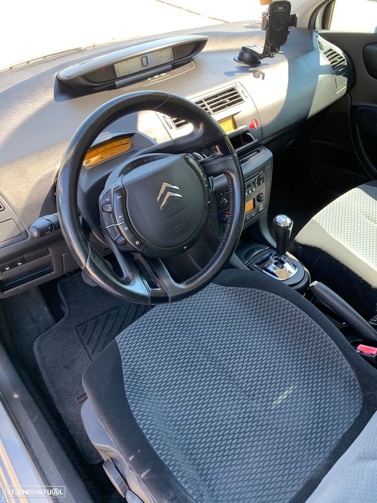 Citroën C4 1.6 HDi FAP EGS6 Exclusive - 16