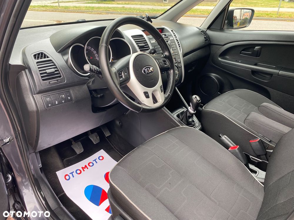 Kia Venga 1.6 CVVT Titanium Collection - 7
