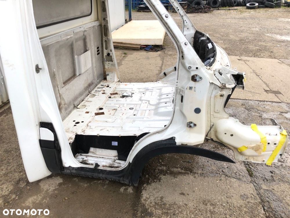 KABINA  IVECO DAILY VI Platforma / podwozie 2014 - 2022 35S15, 35C15, 40C15, 50C15, 60C15, 65C15, - 11