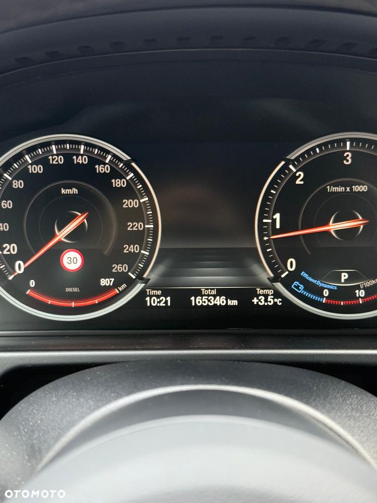 BMW X5 xDrive40d - 14